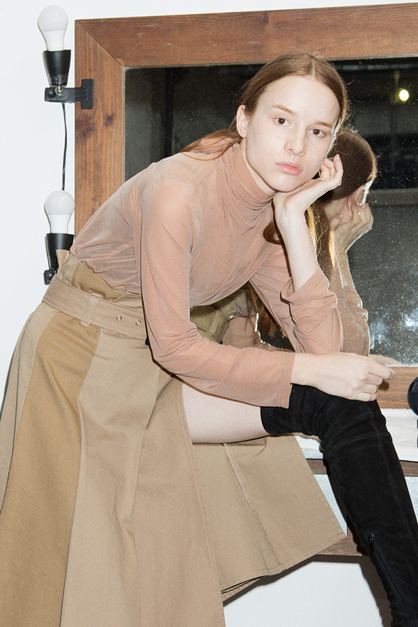 Sheer Neck Scalf Tops