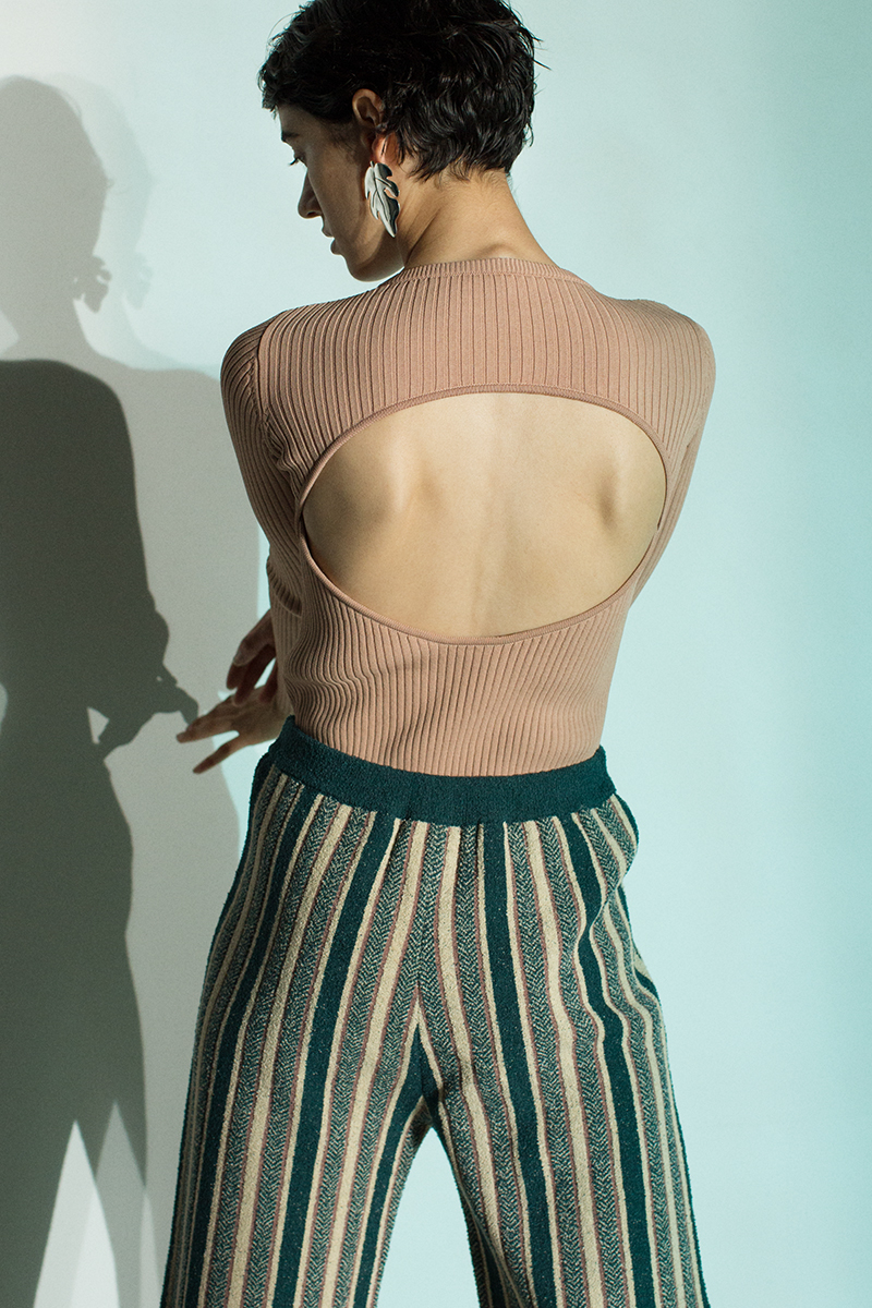 Back Window Bodysuits 詳細画像 Beige 1