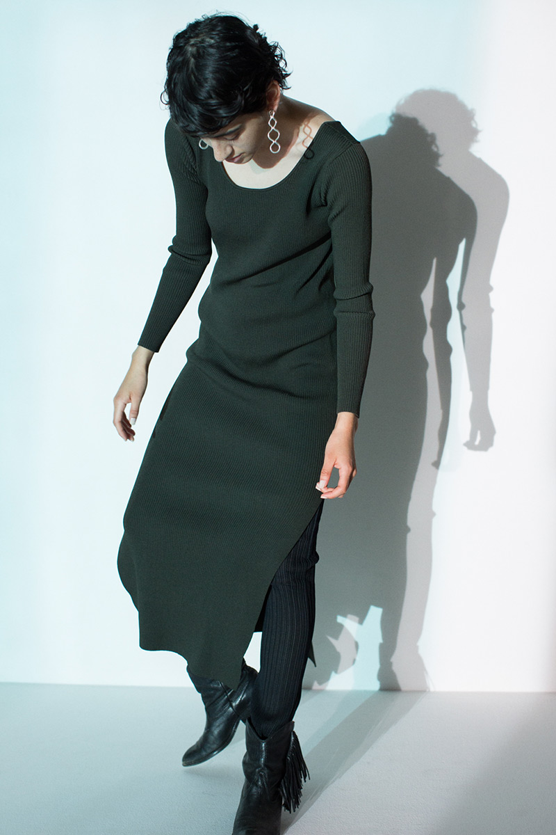 Back Belted Knit Dress 詳細画像 Khaki 3