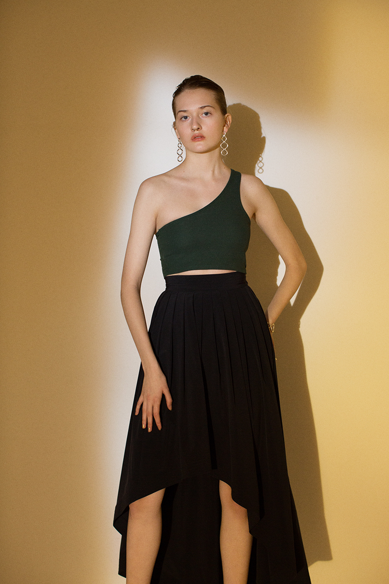 Asymmetric Nylon Skirt 詳細画像 Black 1