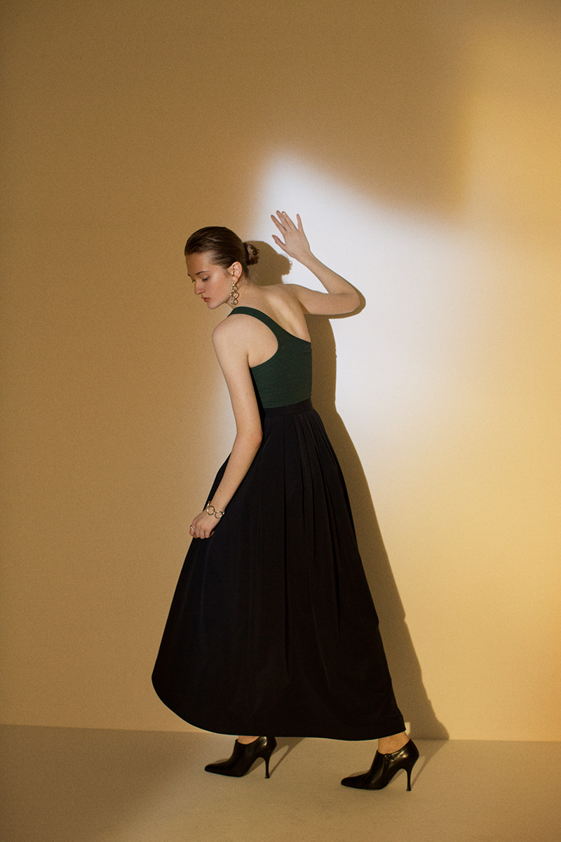 Asymmetric Nylon Skirt 詳細画像 Black 2