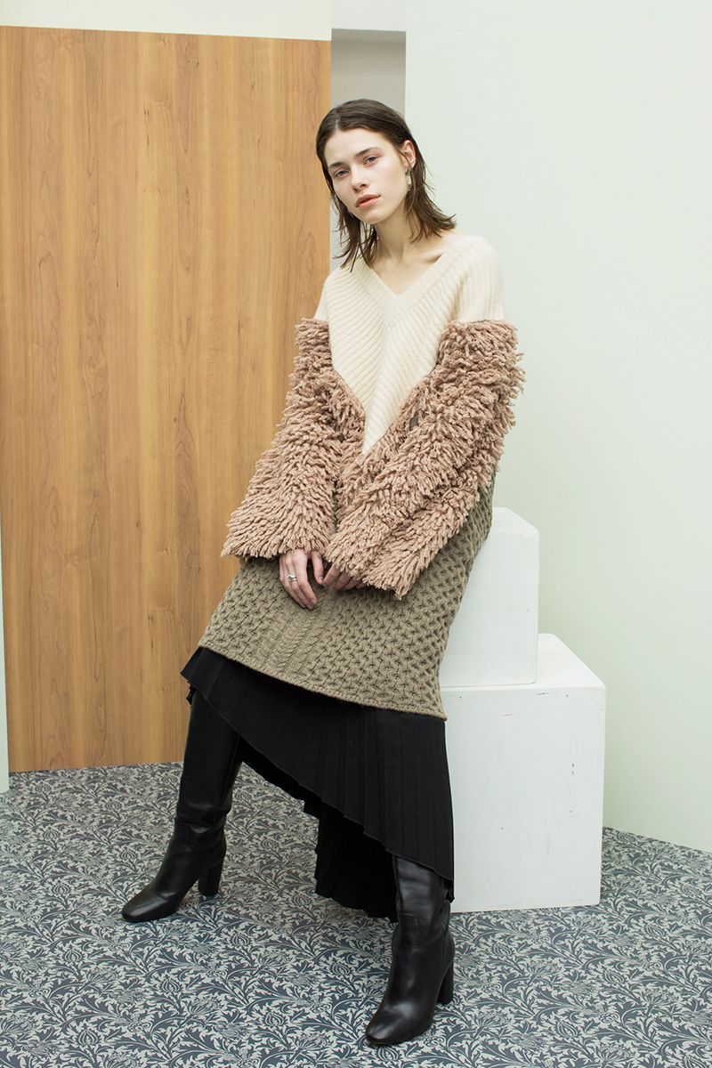 Loop V Knitted Dress
