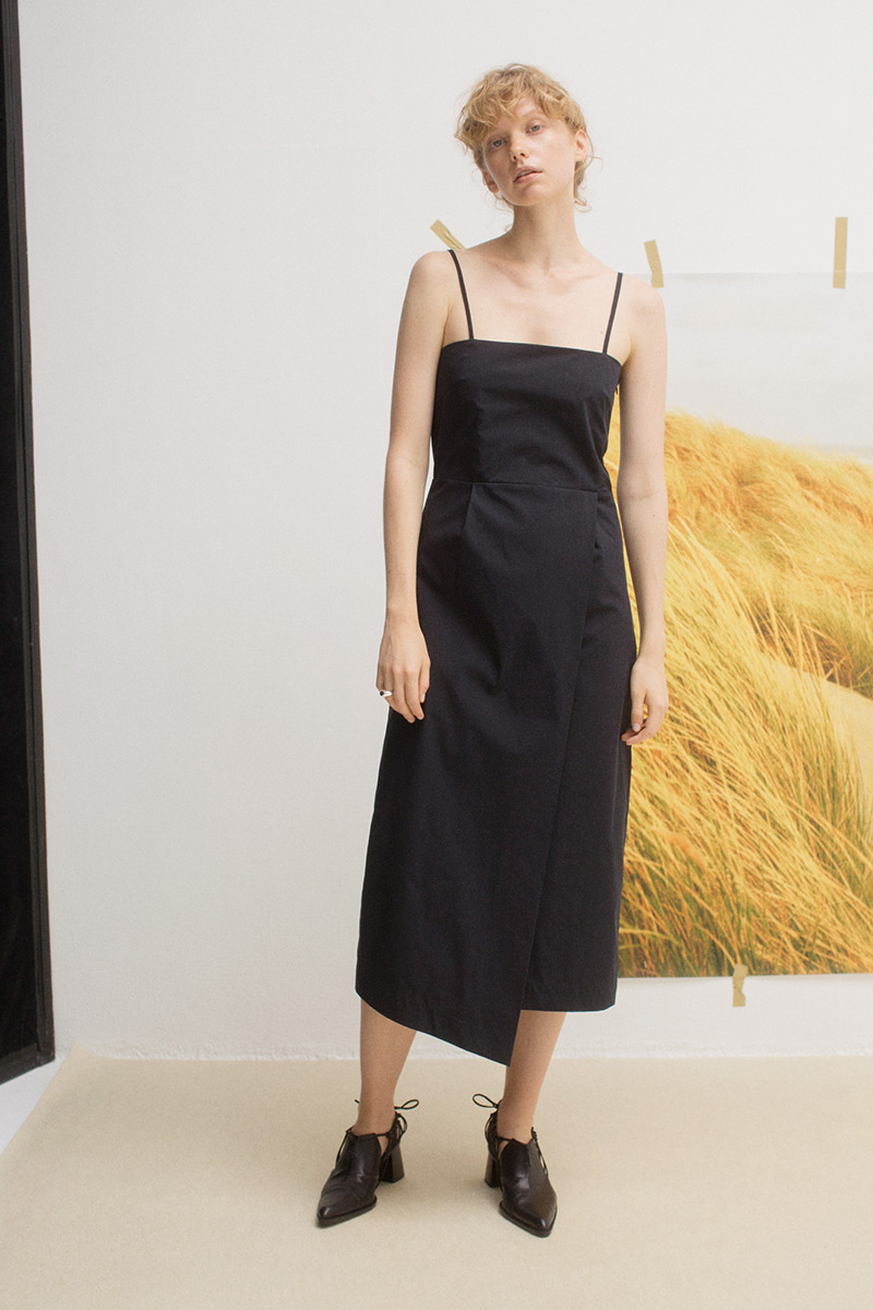 I Line Slit Dress 詳細画像 Black 1