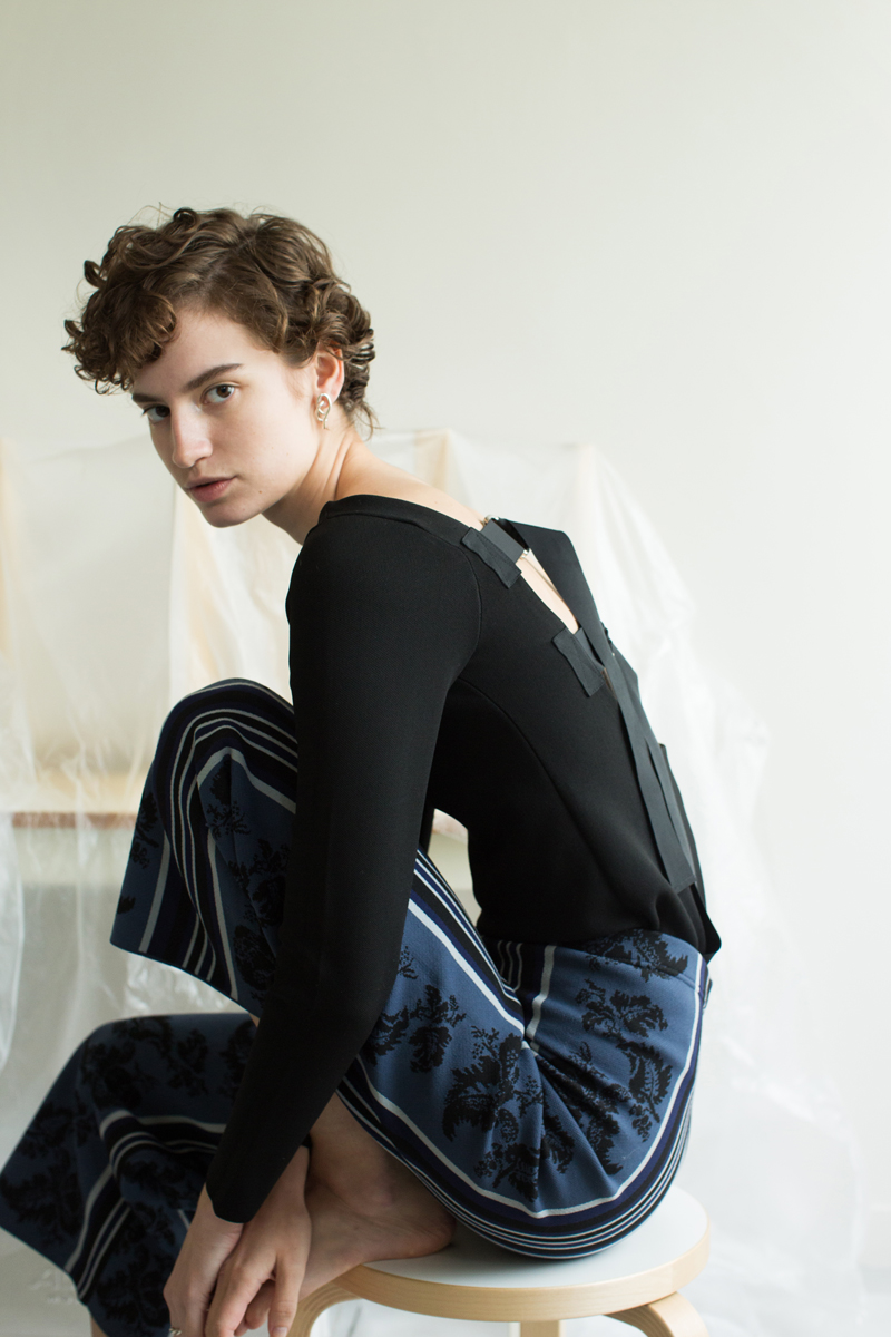 Back Belted Knit Top 詳細画像 Black 1