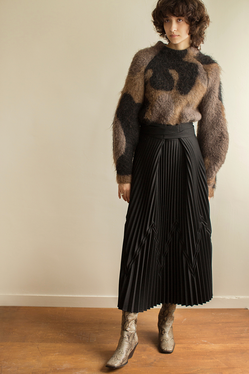 Geometric Wrap Skirt 詳細画像 Black 1