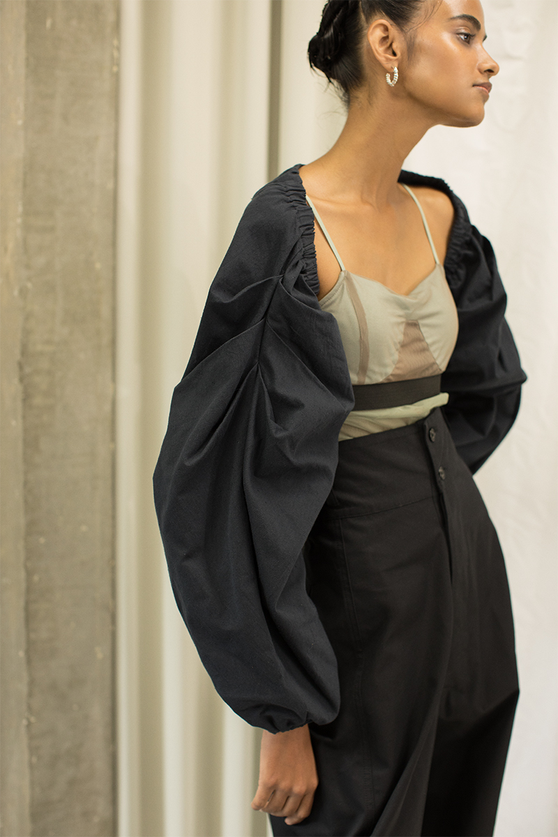 Cotton Sleeve Blouse 詳細画像 Black 2