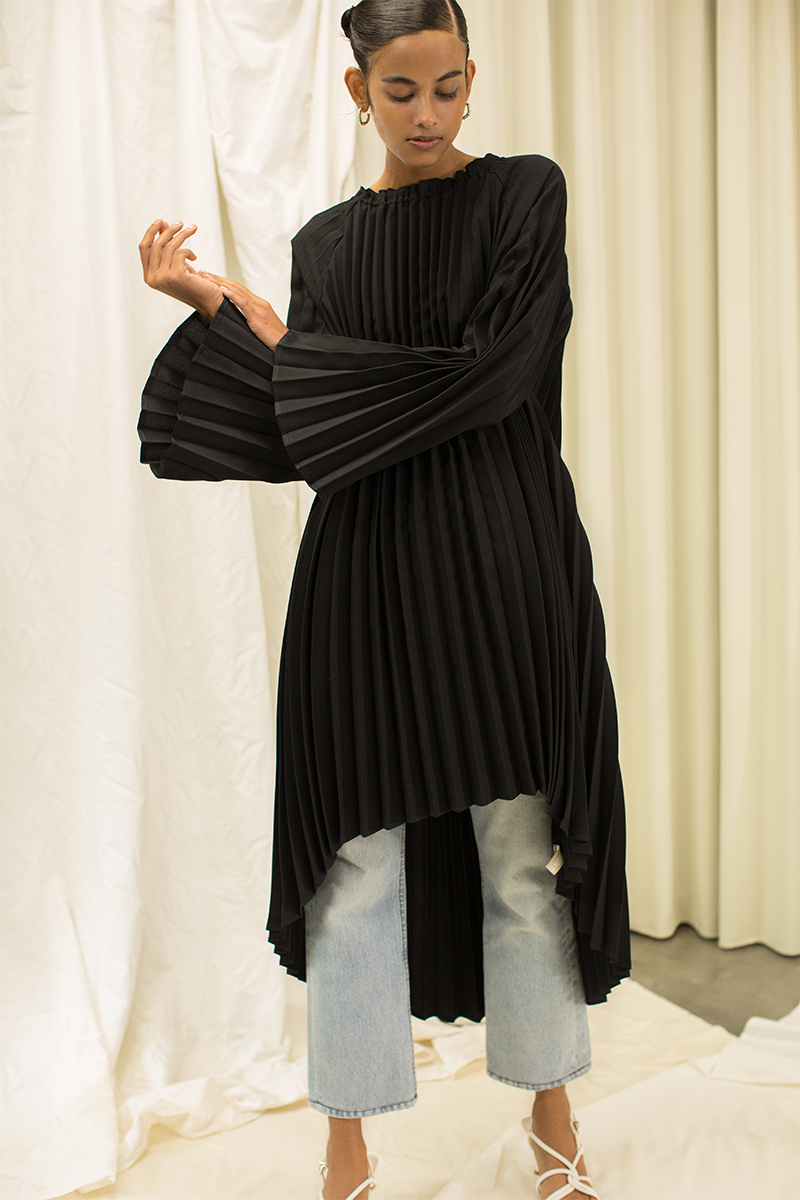 Belted Pleats Maxi Dress 詳細画像 Black 2