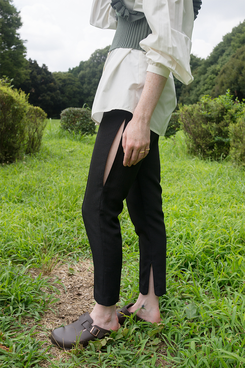 High-rise Slim Trousers 詳細画像 Black 1