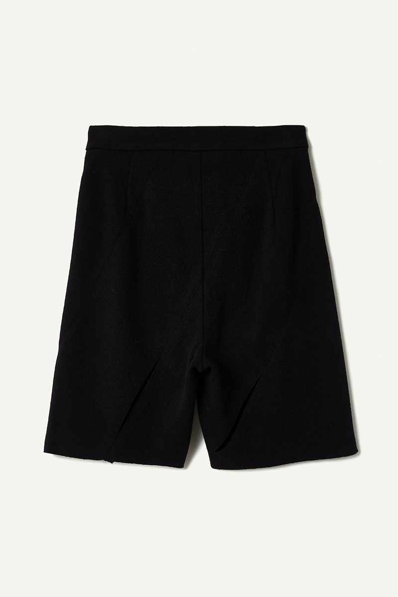 Marvin Bermuda Shorts 詳細画像 Black 2