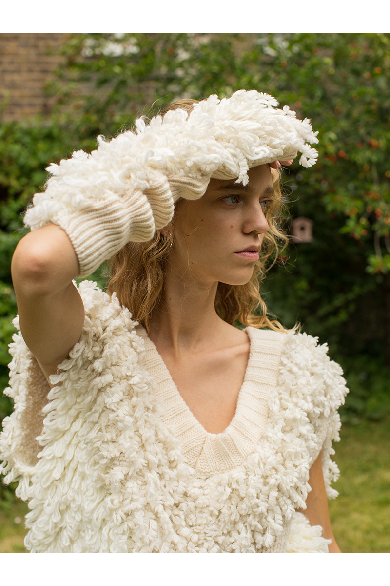 Mix Roop Sleeveless Sweater 詳細画像 White 1
