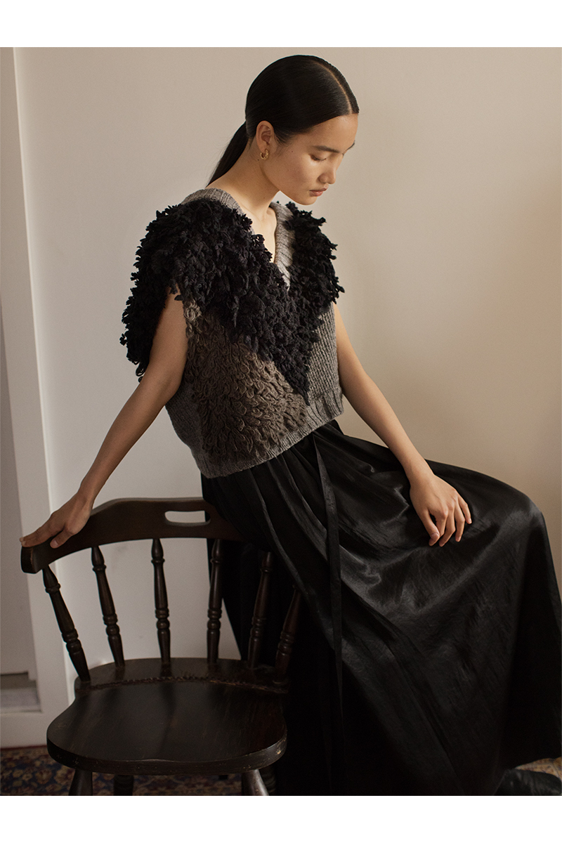 Mix Roop Sleeveless Sweater