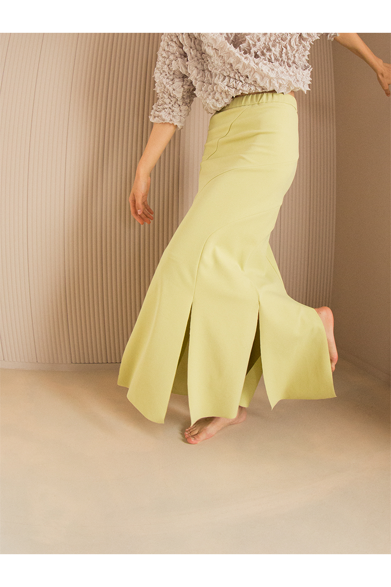 Twisted Slit Skirt