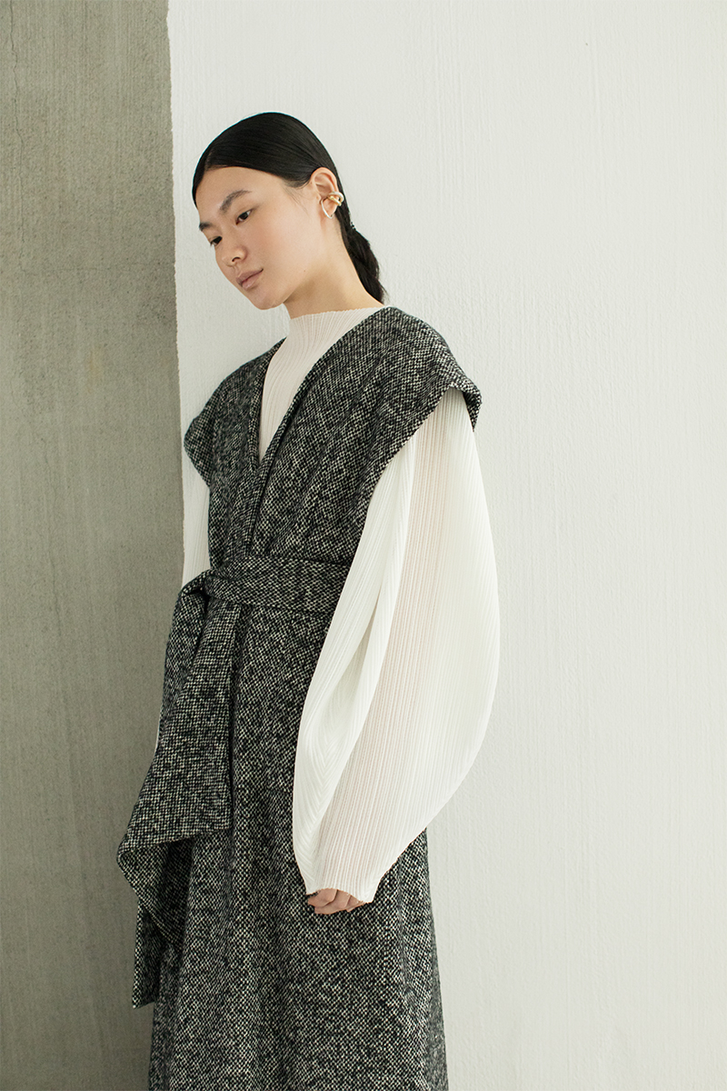 Puff-sleeve Pleats Top 詳細画像 White 3