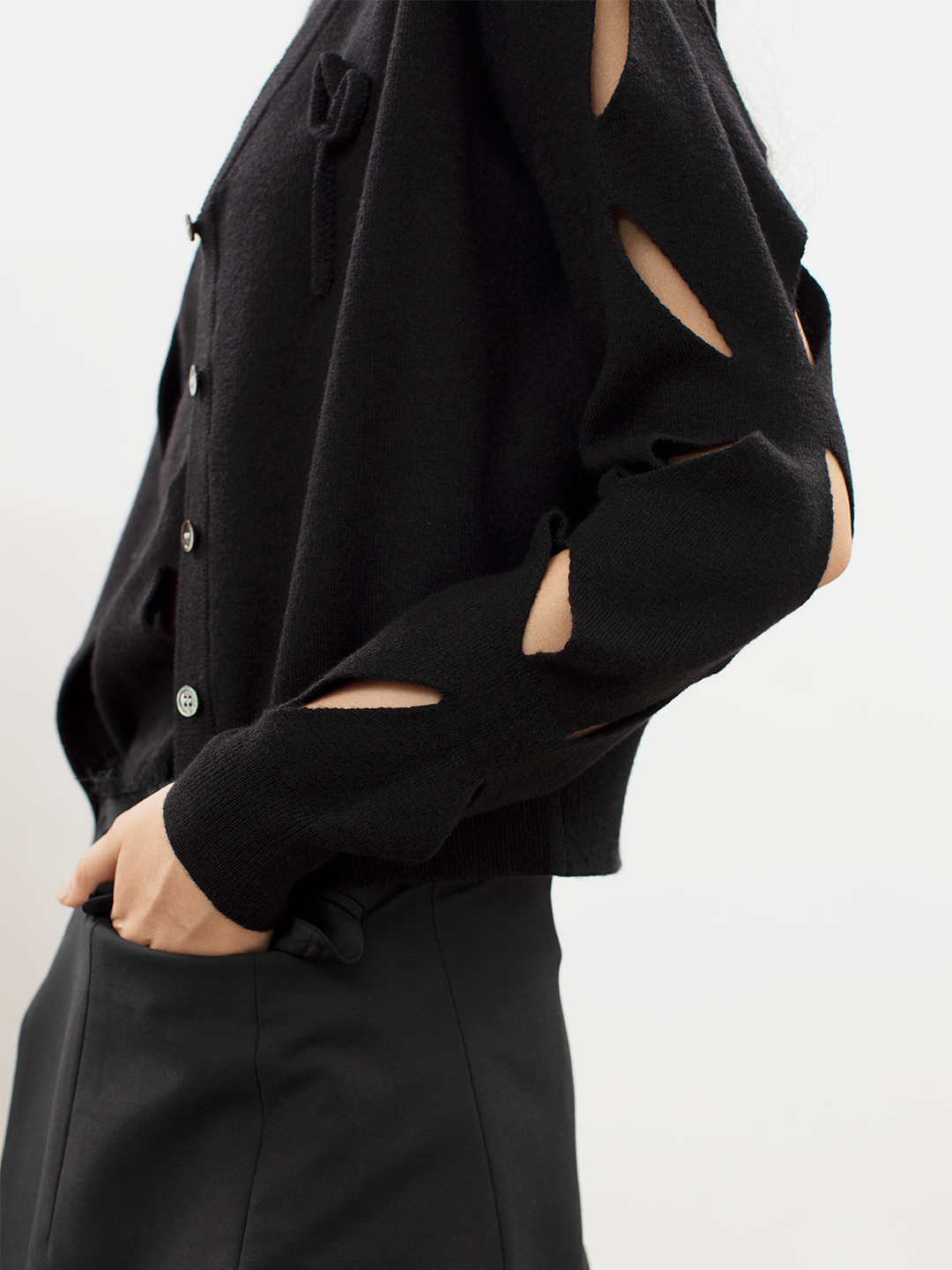 Flower Knitted Cardigan 詳細画像 Black 1