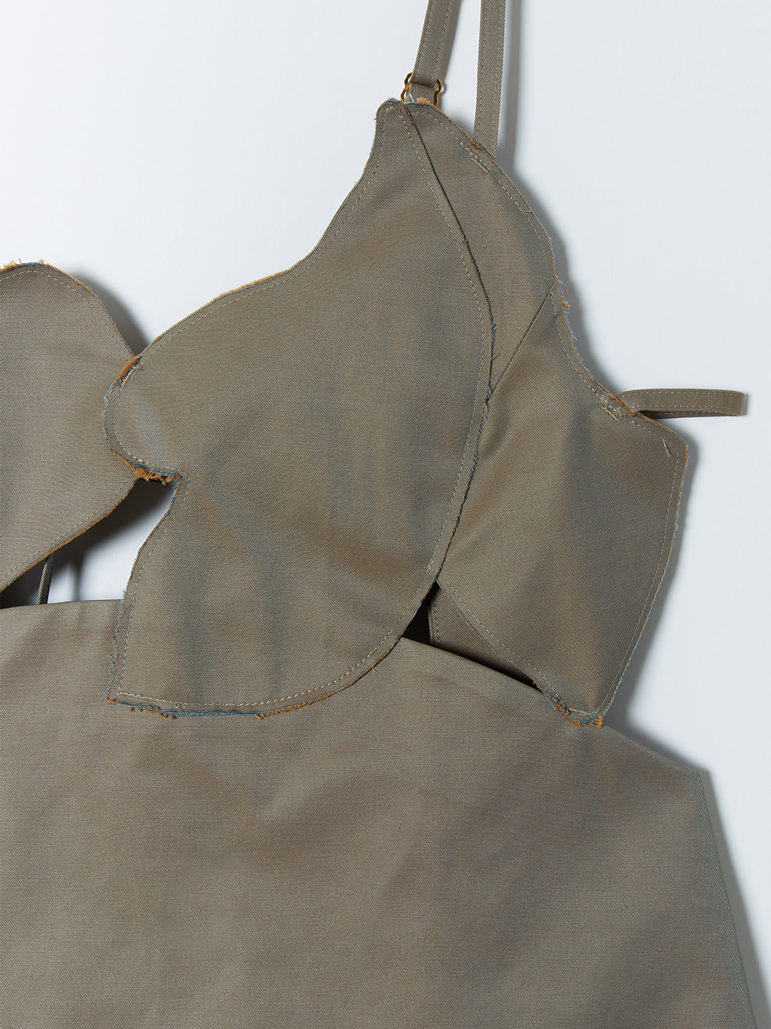 Petal Strap Dress 詳細画像 Khaki 3