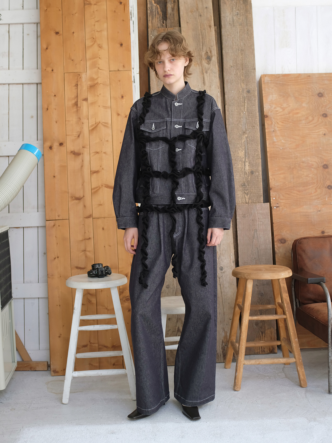 Stand Collar Denim Jacket 詳細画像 Black 2