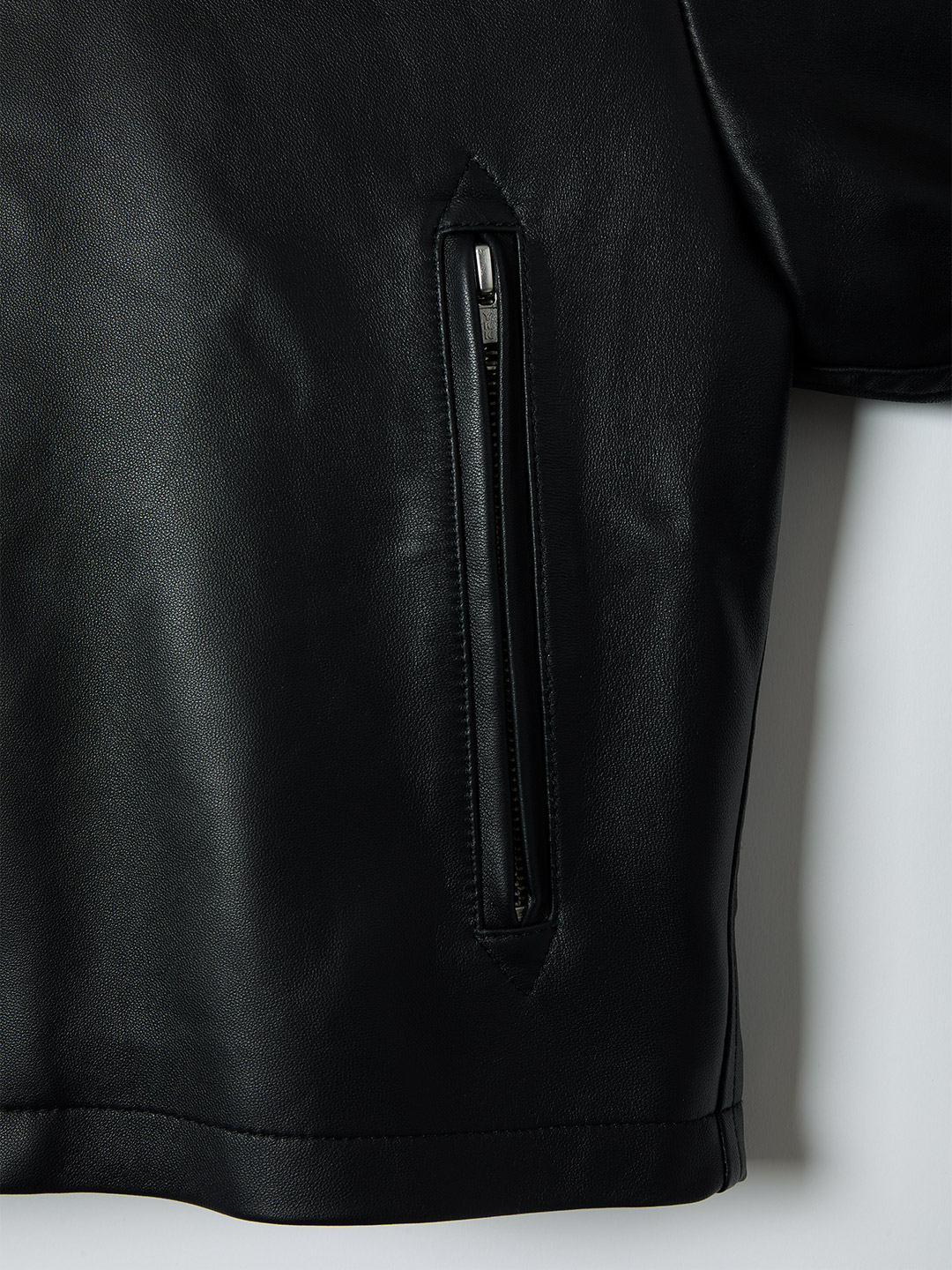 Leather Big Collar Blouson 詳細画像 Black 4
