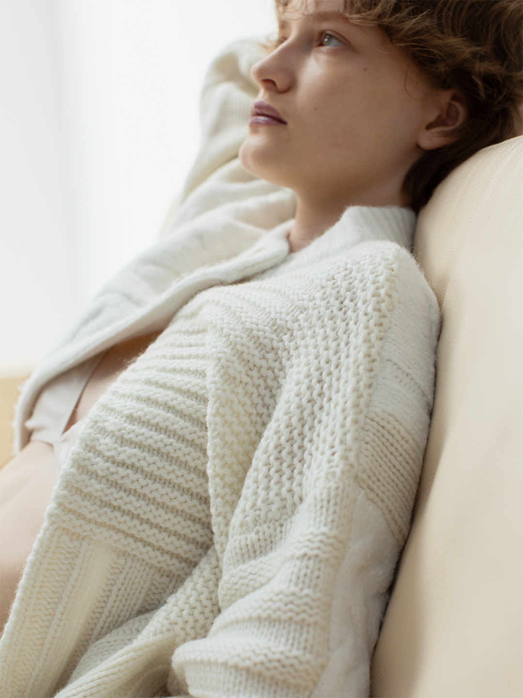Intarsia Cable Cardigan 詳細画像 White 2